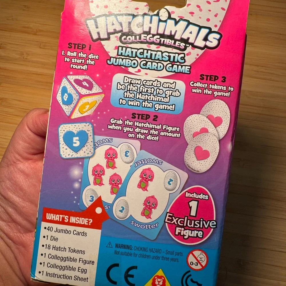 Hatchimals CollEGGtibles Jumbo Card Game w/ 1 Exclusive Figure Egg